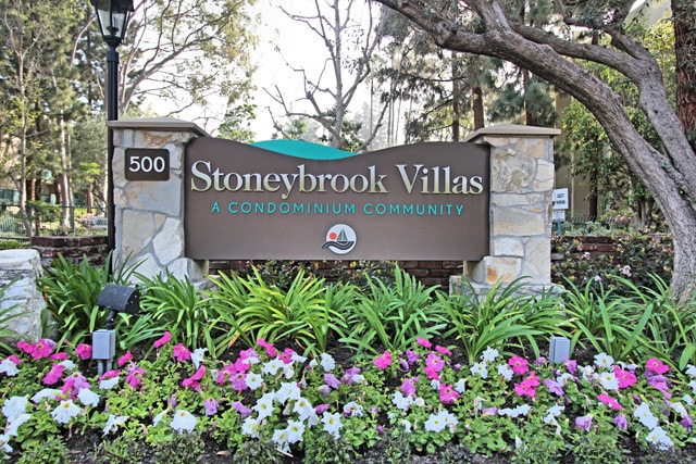 Front Entrance - 576 N Bellflower Blvd Unit Stoneybrook