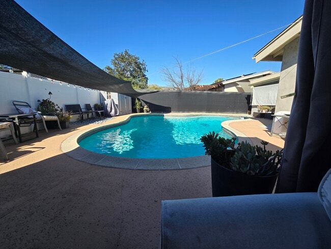 Building Photo - 9310 Dempster Dr Unit 9310 Dempster Dr. ADU