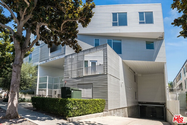 Photo - 1030 Kings Rd Unit 403