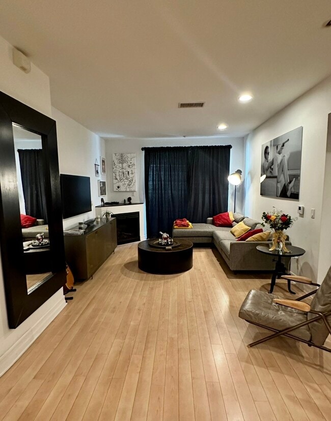 Building Photo - 1225 Island Ave Unit 313