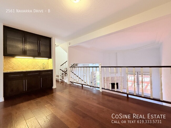 Photo - 2561 Navarra Dr