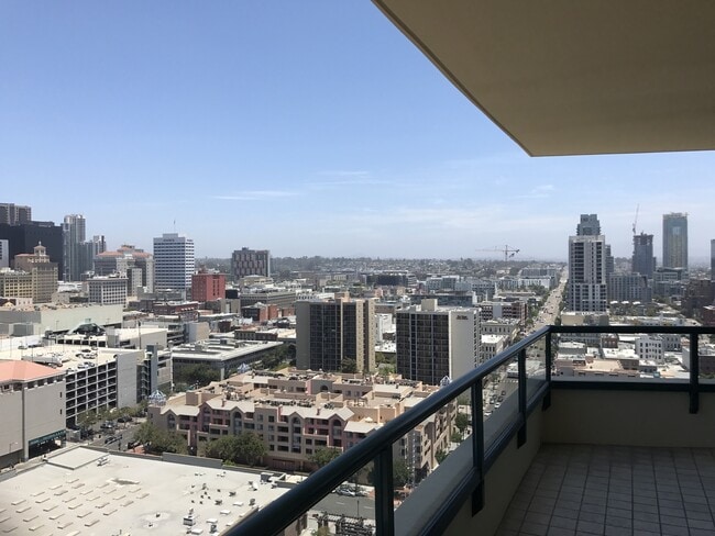 Photo - Beautiful 2/2 with AMAZING Views!!!