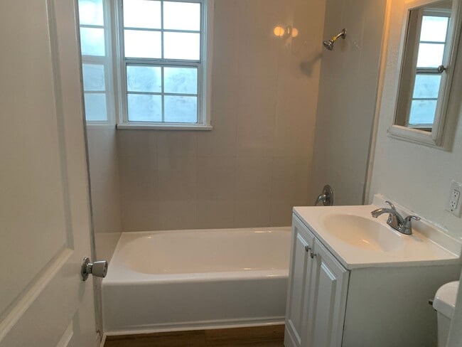 Photo - Tian Xiang Xu (IPM2176) Unit 703