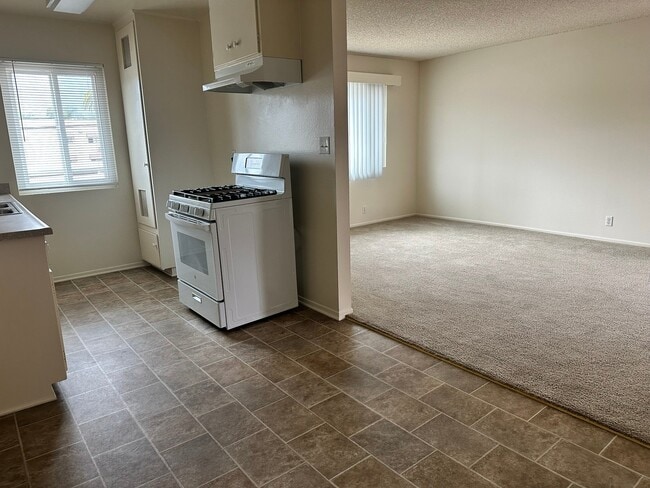 Photo - 1181 E Hollyvale St Unit 1157 18