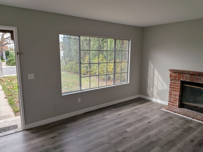 Photo - Mira Mesa Home