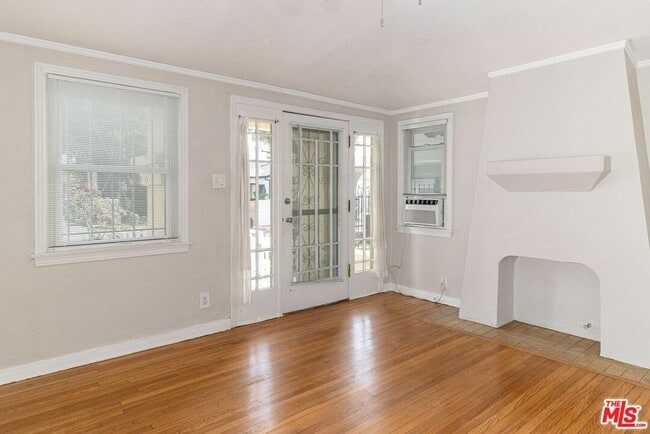 Photo - 1163 N Genesee Ave