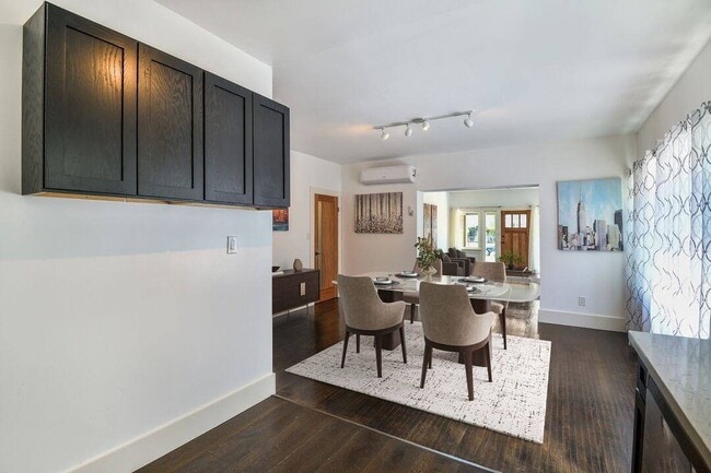 Photo - 2947 Van Buren Pl Unit 2947