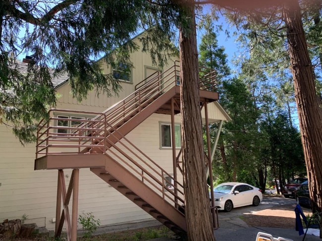 Photo - 736 Rocky Loop Unit B