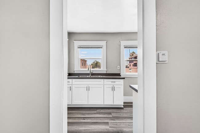 Photo - 1557 Pine Ave Unit 1559.5