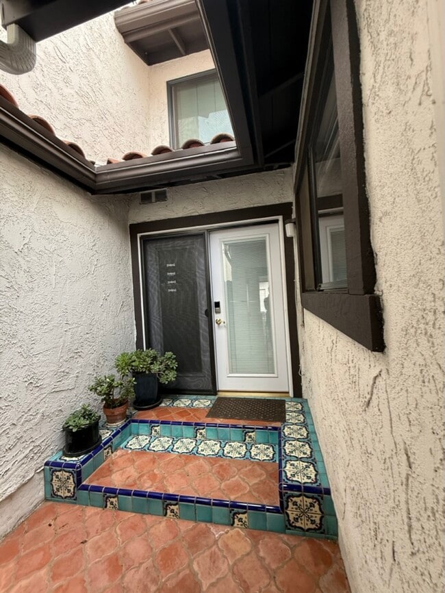 Photo - 19 Mission Plaza Dr