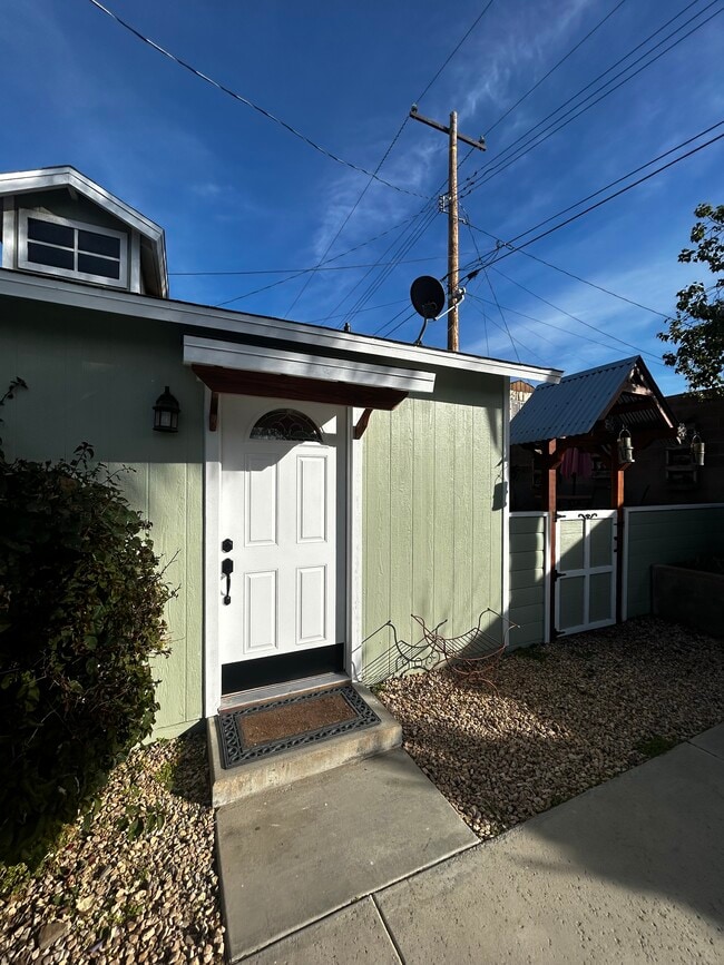 Photo - 30161 Westbrook Dr Unit Studio Apt