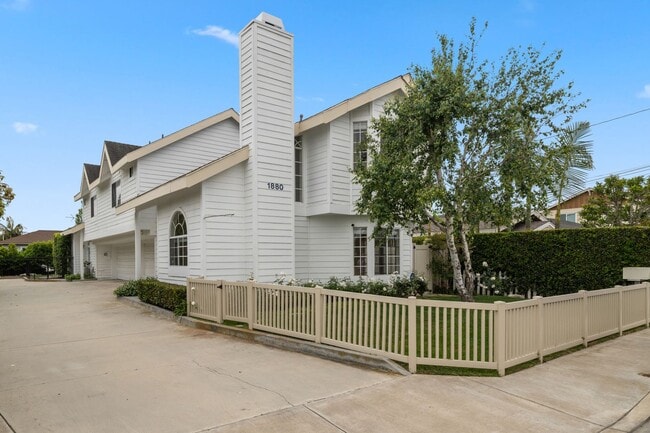 Photo - 1880 Fullerton Ave Apartment Unit A