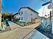 Photo - 901 S Barrington Ave