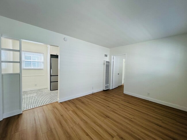 Building Photo - 738 Washington Blvd Unit 738.5