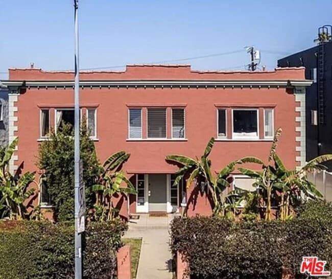 Building Photo - 1451 S Fairfax Ave Unit 1453 S. Fairfax Ave