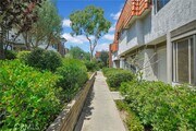 Photo - 27937 Ridgebluff Ct Townhome