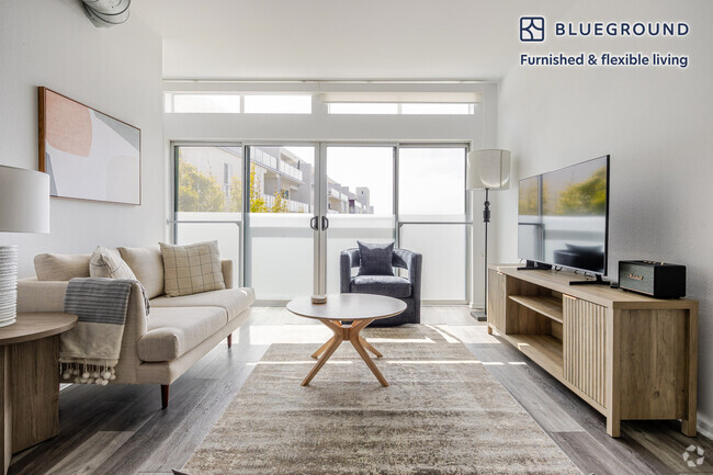 Building Photo - 4133 Redwood Ave Rental