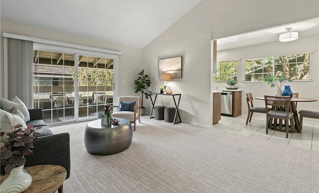 Photo - Contemporary Unit with High-End Features