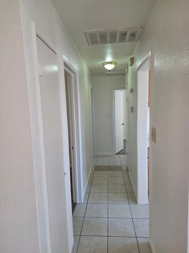 Photo - 16594 Orange Way
