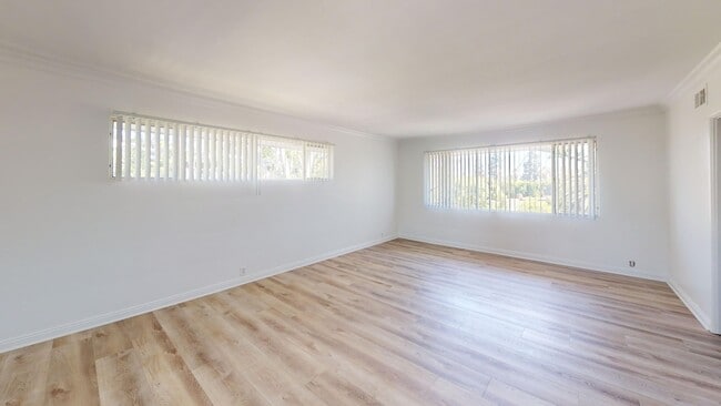 Photo - 1021 Grove