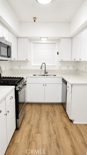 Photo - 7900 Woodman Ave