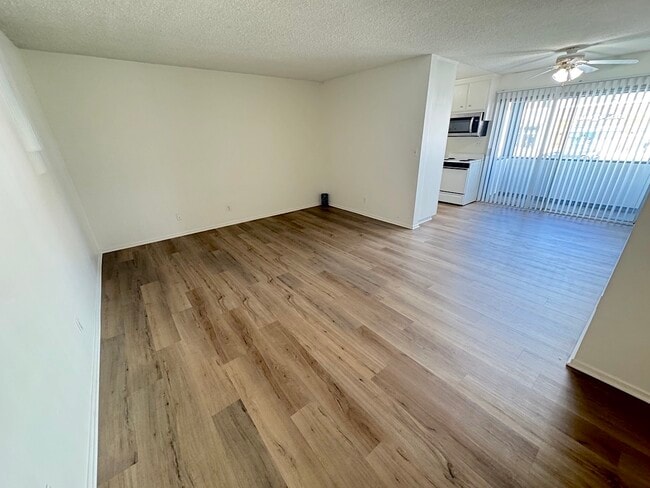 Building Photo - 5858 S Pacific Coast Hwy Unit 4