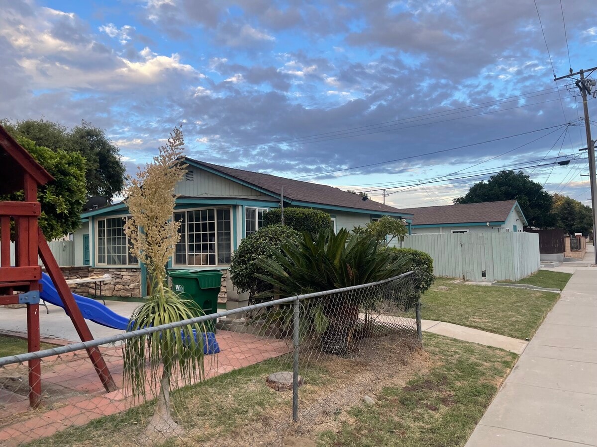 Photo - 13085 9th St