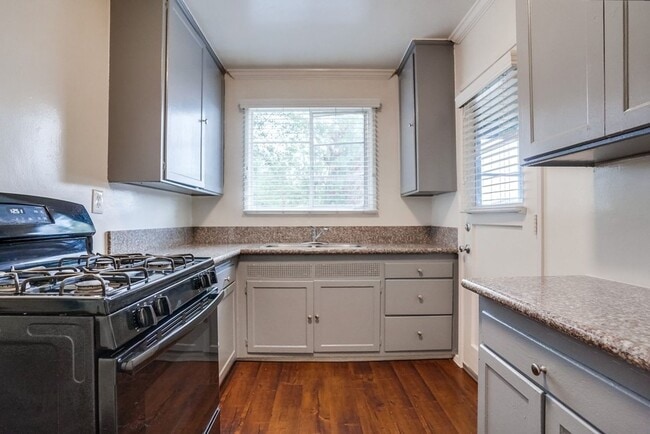 Building Photo - 4319 Santo Tomas Dr Unit 4319-A