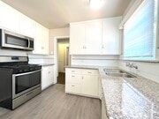 Photo - 240 N Shamrock Ave