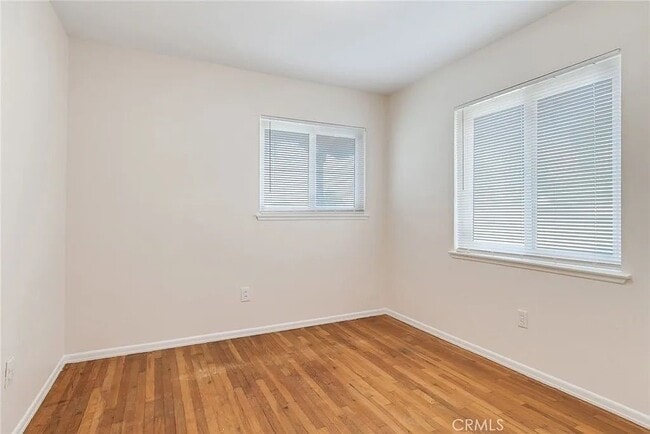 Photo - 194 W Blaine St