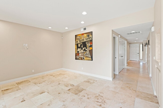 Photo - 55559 Winged Foot