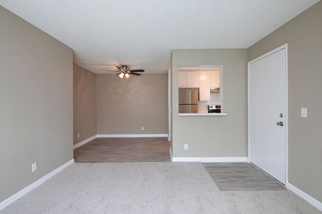 Photo - Oro Vista Apartments