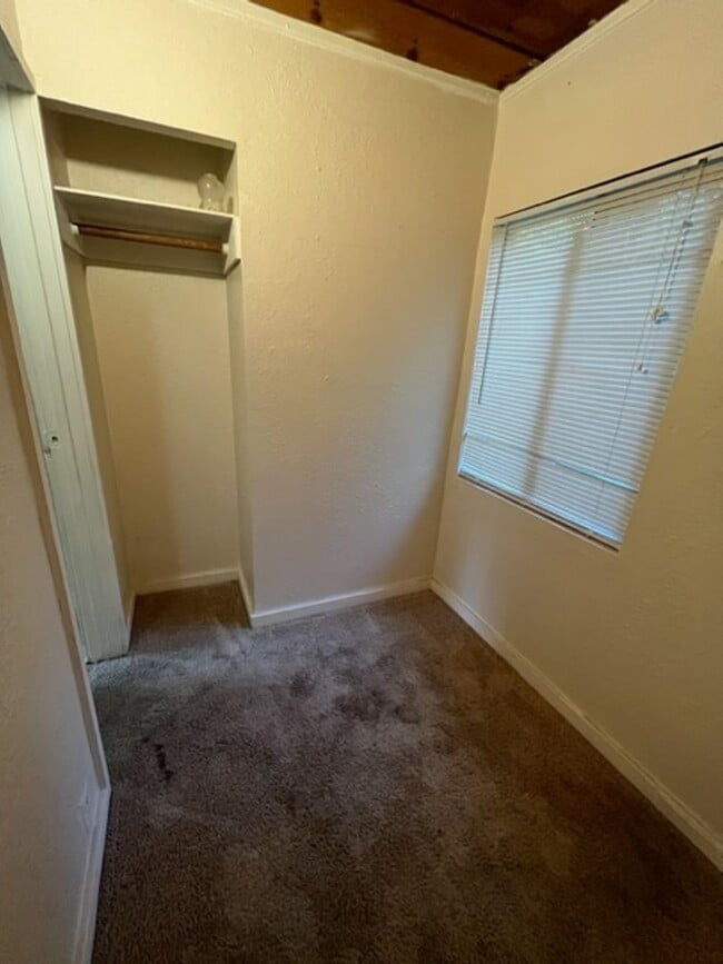 Photo - Cozy 2 bedroom, 1 bath cabin