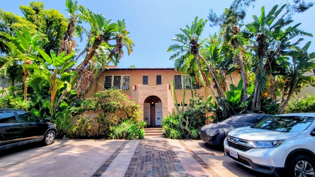 Photo - 1820 N Harvard Blvd Apartment Unit 1820A