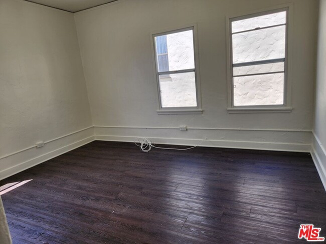 Photo - 425 N Ogden Dr Unit 427 1/2