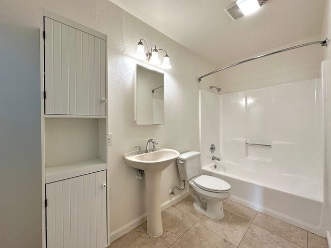 Photo - 2 Bedroom Condo in Santee! Private Yard and Detached Garage!