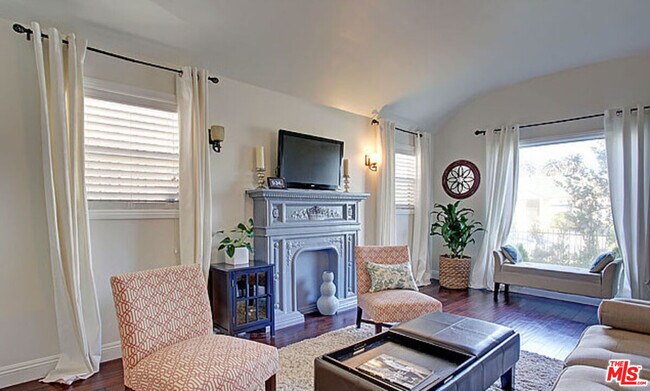 Photo - 2315 Cochran Ave