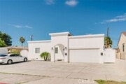 Photo - 7945 Woodman Ave