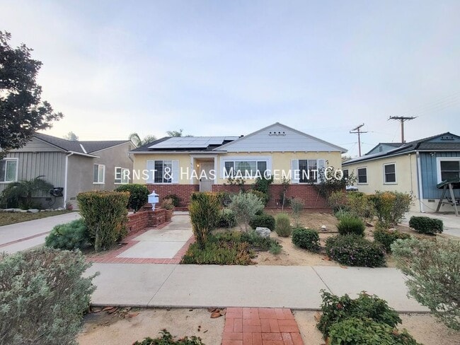 Photo - 6916 E. Peabody-