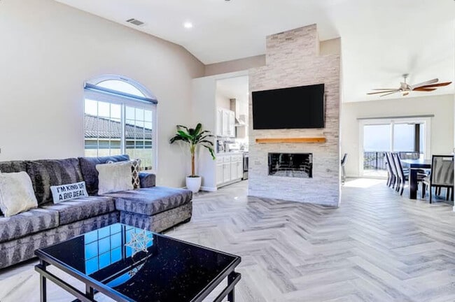 Photo - 66815 Vista Pl