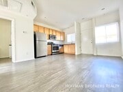 Photo - 251 Robinson St Unit 105