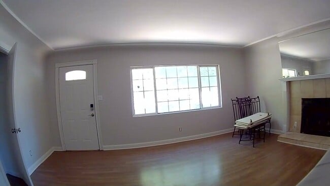 Photo - 660 N 10th St