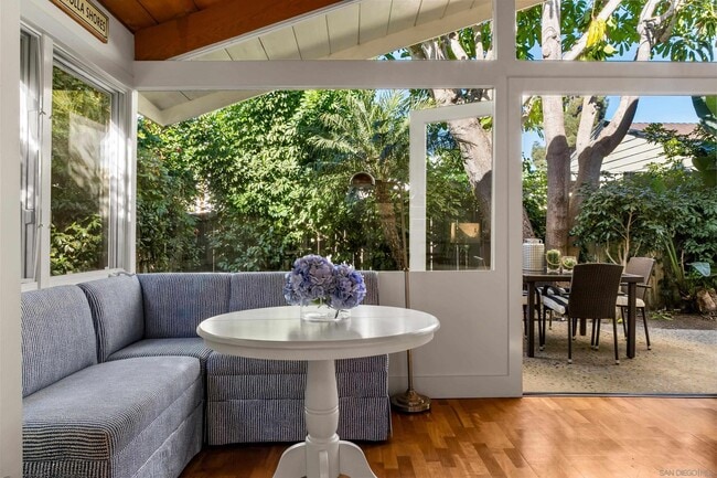 Photo - 2122 Paseo Dorado