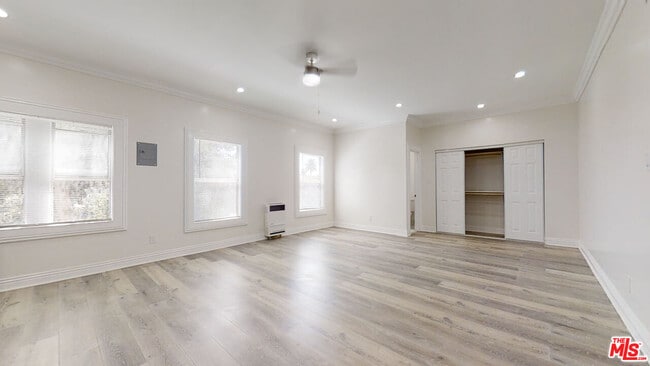 Photo - 1117 S Westlake Ave Unit 306