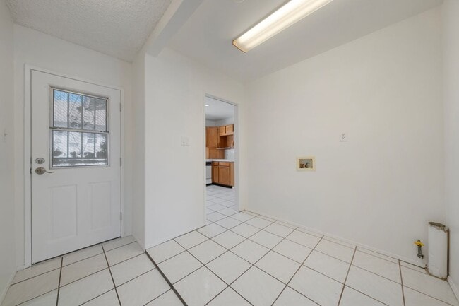 Photo - 3025 Sherwood Ave