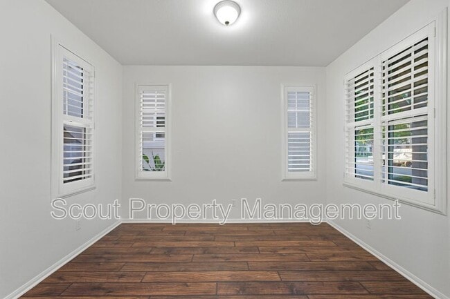 Photo - 40026 Somerville Ln