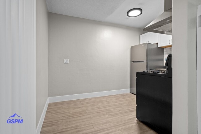 Photo - Willow Glen Apartments