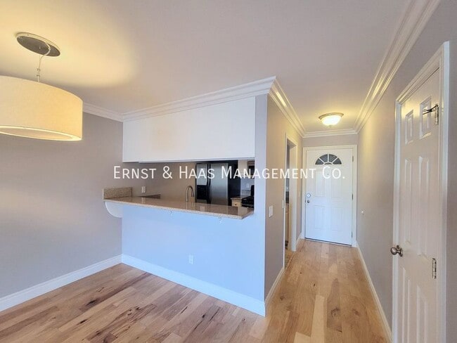 Photo - 421 W 6th St Unit #103