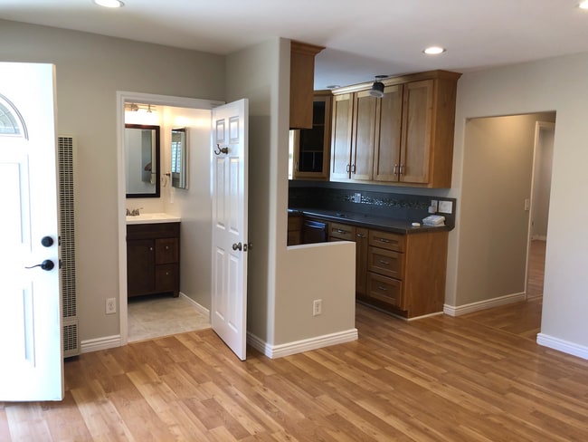 Photo - 1609 W 253rd St House