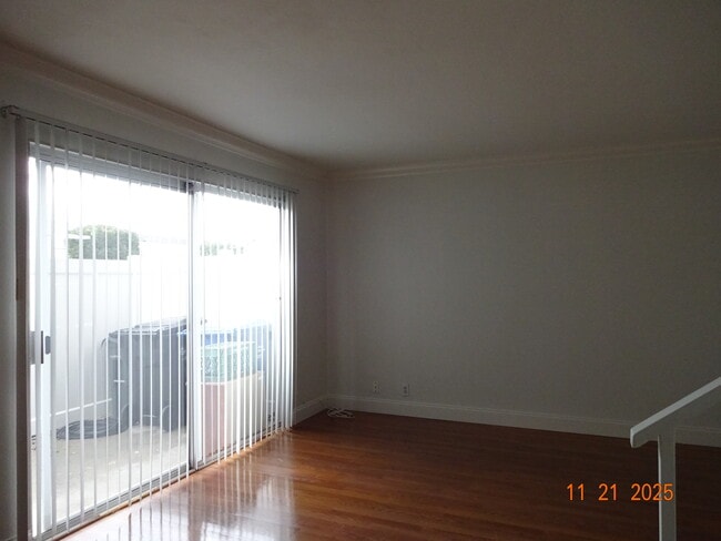 Photo - 19 Bahia Cir